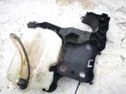Scheibenwaschbehälter Vorne Wischwasserbehälter Toyota Yaris, I (XP10) 1999.04 - 2003.03 8200104706,8200104705