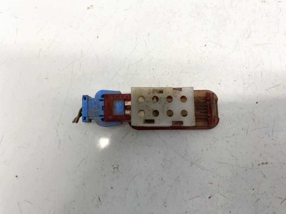 Gl?hlampe f?r T?rleuchte - Vorne Linke Audi A4, B5 1999.09 - 2001.08 facelift 094741,