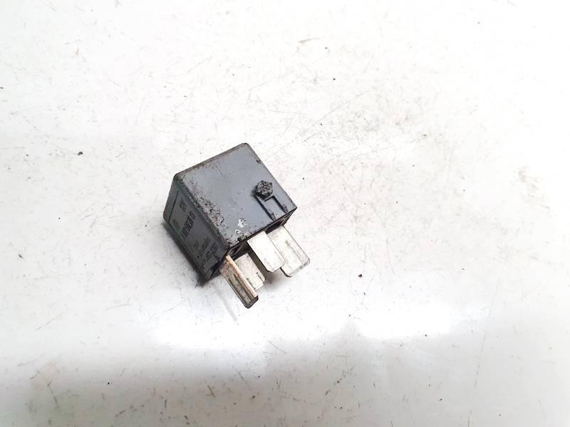 Relais Mercedes-Benz W211, 2002.03 - 2006.04 A0025422619,v23134-j52-x361