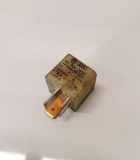 Relais Audi A4, B5 1994.11 - 1999.09 191906383C,191906383C V23134 B55 X216 V23134-B55-X216 V23134B55X216 22 204 004 22204004 PA66 GF25 PA66-GF25 14.0500.00 14050000