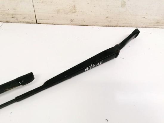 Windschutzscheibe Scheibenwischer Volkswagen Golf, IV 1997.08 - 2003.10 1J1955409A, akq Bild Windschutzscheibe Scheibenwischer Volkswagen Golf, IV 1997.08 - 2003.10 1J1955409A, akq