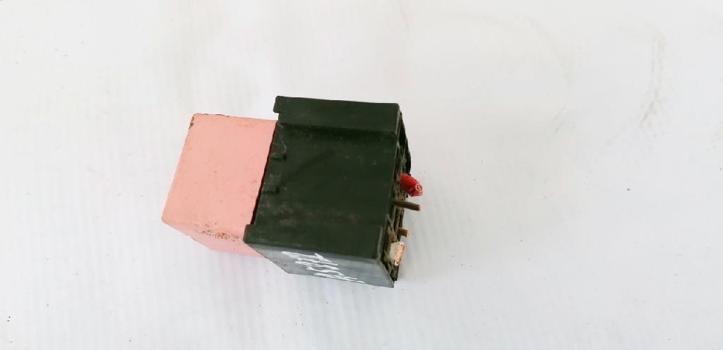 Relais Dacia Logan, I 2004.09 - 2009.03 20240041, 095