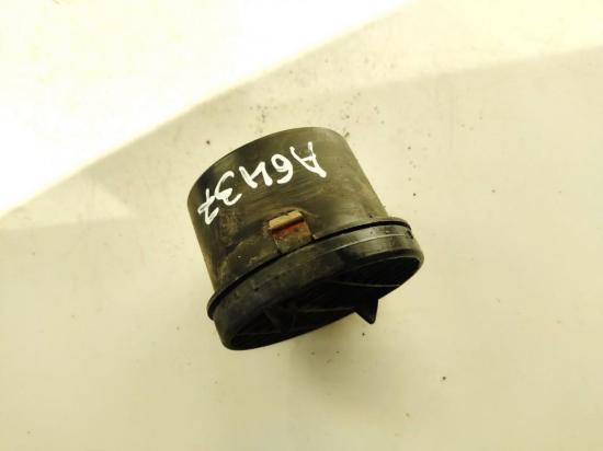 L?ftungsgitter Armaturenbrett Lada 2101, 1970.01 - 1988.12 Gebraucht, Bild L?ftungsgitter Armaturenbrett Lada 2101, 1970.01 - 1988.12 Gebraucht,