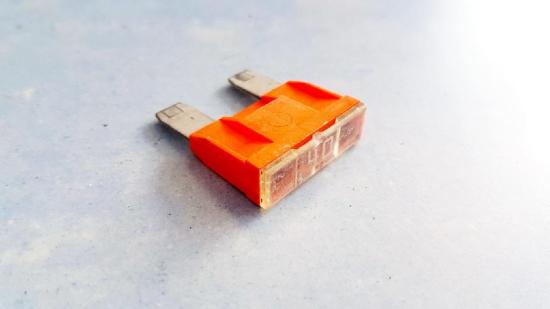 Sicherungen Volkswagen Golf, IV 1997.08 - 2003.10 D3902, 32V 40A Bild Sicherungen Volkswagen Golf, IV 1997.08 - 2003.10 D3902, 32V 40A