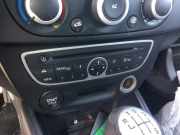 Radio Renault Megane III Grandtour (KZ) Kombi 5-drs 1.4 16V TCe 130 (H4J-A700) 2011