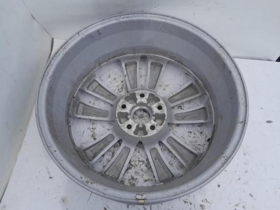 Felge Li, 18", 65J, ET48, 5 Gats Hyundai iX 35 SUV 2.0 CRDi 16V 4x4 (D4HA) 2011-08 Bild Felge Li, 18", 65J, ET48, 5 Gats Hyundai iX 35 SUV 2.0 CRDi 16V 4x4 (D4HA) 2011-08