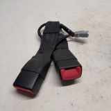 Gürtelschnalle Links Hinten 734800D130C1 Toyota Yaris III (P13) Schrägheck 1.5 16V Hybrid (1NZ-FXE) 2014