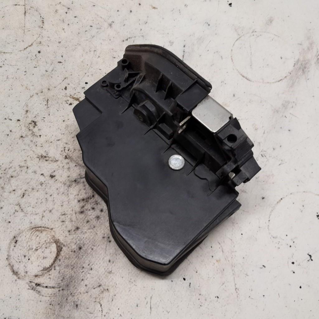 Türschloss Stangen Links Hinten 51227202147 BMW 1 serie (E87/87N) Schrägheck 5-drs 116i 1.6 16V (N45-B16A) 2005 Bild Türschloss Stangen Links Hinten 51227202147 BMW 1 serie (E87/87N) Schrägheck 5-drs 116i 1.6 16V (N45-B16A) 2005