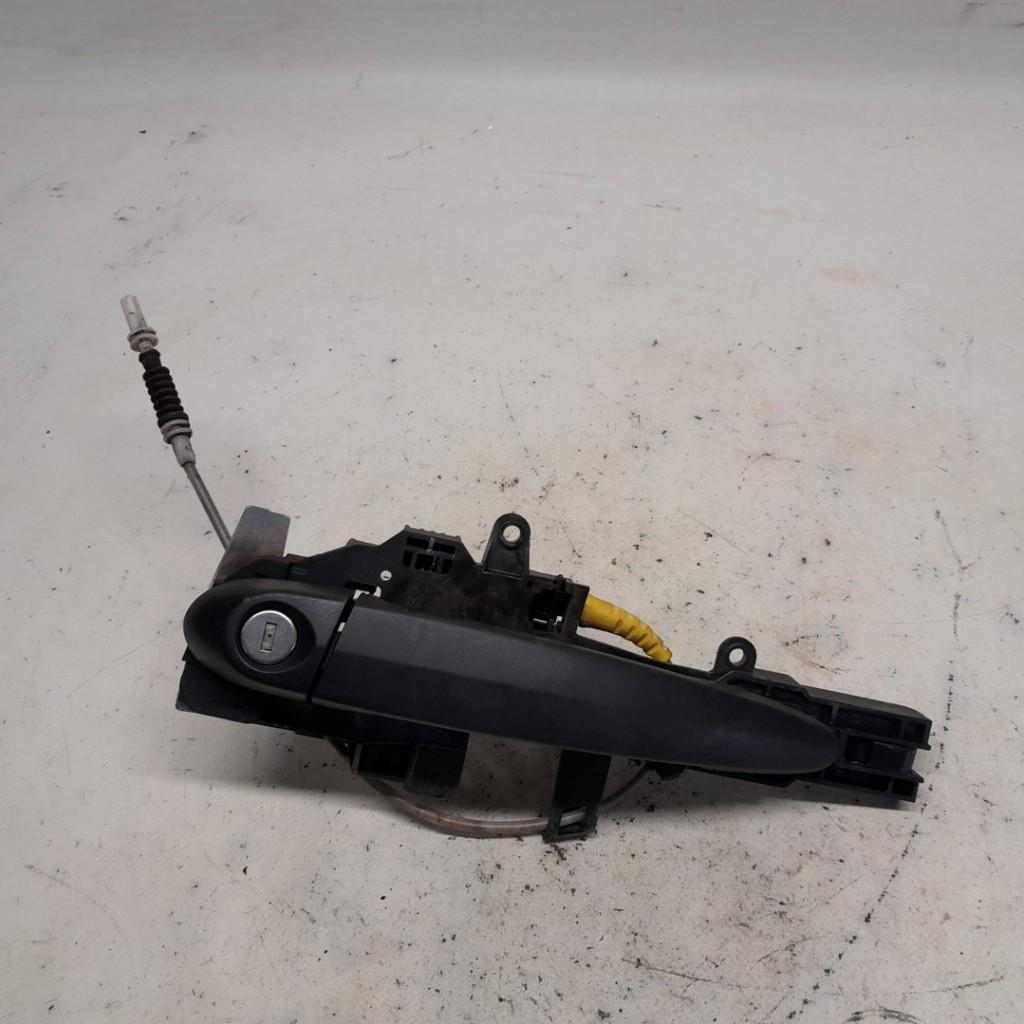 Türgriff Außen Links Vorne BMW 1 serie (E87/87N) Schrägheck 5-drs 116i 1.6 16V (N45-B16A) 2005-10 Bild Türgriff Außen Links Vorne BMW 1 serie (E87/87N) Schrägheck 5-drs 116i 1.6 16V (N45-B16A) 2005-10