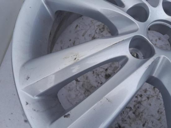 Felge Li, 18", 65J, ET48, 5 Gats Hyundai iX 35 SUV 2.0 CRDi 16V 4x4 (D4HA) 2011-08 Bild Felge Li, 18", 65J, ET48, 5 Gats Hyundai iX 35 SUV 2.0 CRDi 16V 4x4 (D4HA) 2011-08