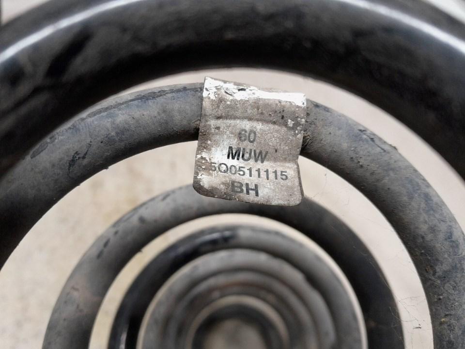 Schraubenfeder Hinten 5Q0511115 Skoda Octavia Kombi (5EAC) Kombi 5-drs 1.4 TSI 16V G-TEC (CPWA) 2017-02