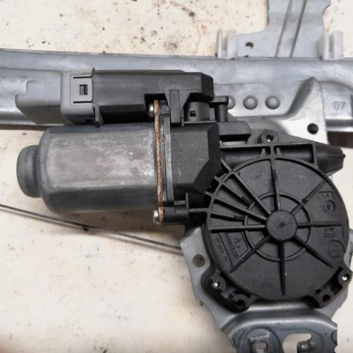 Fensterheber Links Vorne 9221X1 Peugeot 207 SW (WE/WU) Kombi 1.6 HDi 16V (DV6TED4.FAP(9HV)) 2008-01 Bild Fensterheber Links Vorne 9221X1 Peugeot 207 SW (WE/WU) Kombi 1.6 HDi 16V (DV6TED4.FAP(9HV)) 2008-01