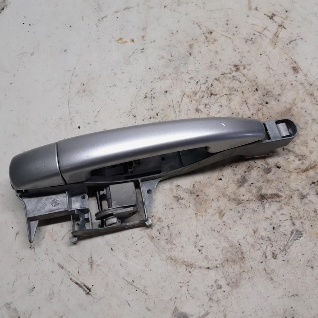 Türgriff Außen Links Hinten 9680168680 Peugeot 308 (4A/C) Schrägheck 1.6 VTI 16V (EP6C(5FS)) 2009-08 Bild Türgriff Außen Links Hinten 9680168680 Peugeot 308 (4A/C) Schrägheck 1.6 VTI 16V (EP6C(5FS)) 2009-08
