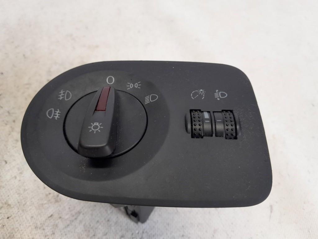 Lichtschalter 6J1941531J Seat Ibiza IV SC (6J1) Schrägheck 3-drs 1.6 16V (BTS) 2009-07