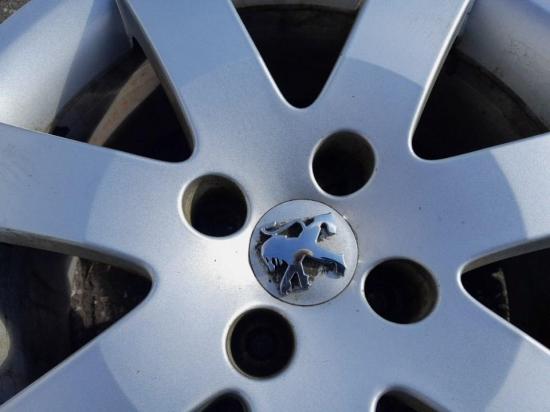Felge Li, 16", 7J, ET32, 4 Gats Peugeot 308 (4A/C) Schrägheck 1.6 VTI 16V (EP6C(5FS)) 2009-08 Bild Felge Li, 16", 7J, ET32, 4 Gats Peugeot 308 (4A/C) Schrägheck 1.6 VTI 16V (EP6C(5FS)) 2009-08