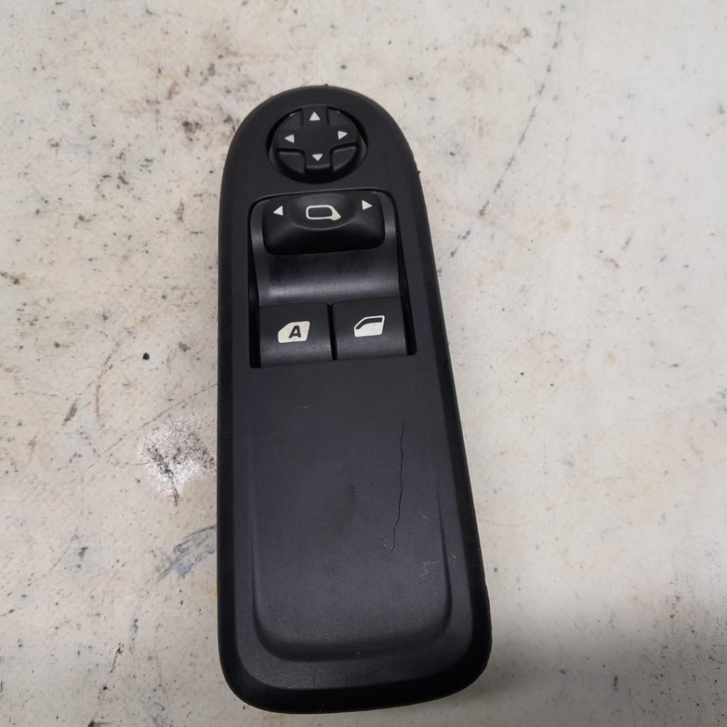 Schalter F?r Elekt. Fensterheber 529076433 Citro?n C3 (SC) Schr?gheck 5-drs 1.4 16V VTi (EP3C(8FP)) 2010 EP3C(8FP) Bild Schalter F?r Elekt. Fensterheber 529076433 Citro?n C3 (SC) Schr?gheck 5-drs 1.4 16V VTi (EP3C(8FP)) 2010 EP3C(8FP)