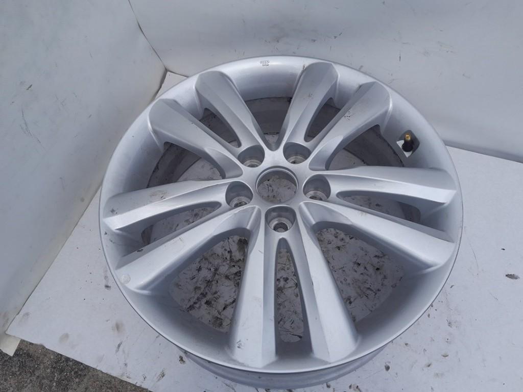 Felge Li, 18", 65J, ET48, 5 Gats Hyundai iX 35 SUV 2.0 CRDi 16V 4x4 (D4HA) 2011-08 Bild Felge Li, 18", 65J, ET48, 5 Gats Hyundai iX 35 SUV 2.0 CRDi 16V 4x4 (D4HA) 2011-08