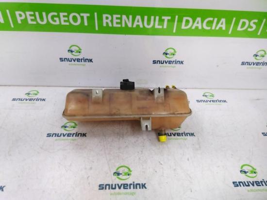 Ausgleichbehälter 1348734080 Fiat Ducato (243/244/245/247) Van 2.8 JTD (8140.43S) 2003-03 Bild Ausgleichbehälter 1348734080 Fiat Ducato (243/244/245/247) Van 2.8 JTD (8140.43S) 2003-03