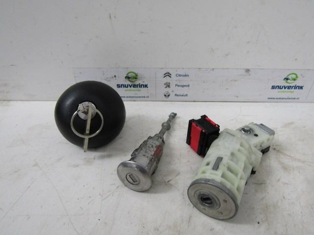 Schloss Set 487002147R Renault Twingo III (AH) Schrägheck 5-drs 1.0 SCe 70 12V (H4D-A4) 2014-11