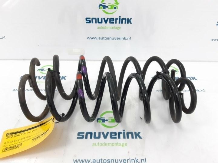 Schraubenfeder Hinten 550201804R Renault Megane IV (RFBB) Schrägheck 5-drs 1.5 Energy dCi 110 (K9K-656(K9K-G6)) 2017-05 Bild Schraubenfeder Hinten 550201804R Renault Megane IV (RFBB) Schrägheck 5-drs 1.5 Energy dCi 110 (K9K-656(K9K-G6)) 2017-05