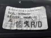 Rücklicht Rechts 9825957180 Peugeot 2008 (UD/UK/UR/US/UX) Großraumlimousine 1.2 VTi 12V PureTech 130 (EB2ADTS(HNS)) 2021-01