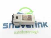 Aux/usb-Anschluss KA087 Mazda CX-30 (DM) SUV 2.0 e-SkyActiv X 186 M Hybrid 16V (HFY7) 2021-11