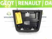 Armaturenbrett Teil 688301818R Renault Kadjar (RFEH) SUV 1.3 TCE 140 FAP 16V (H5H-470(H5H-B4)) 2019-03
