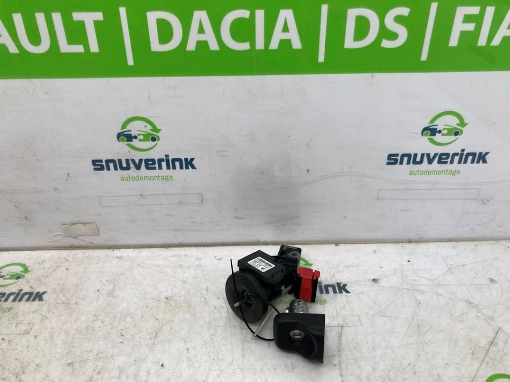 Schloss Set 487002147R Renault Trafic (1FL/2FL/3FL/4FL) Van 1.6 dCi 125 Twin Turbo (R9M-452(R9M-D4)) 2017-03