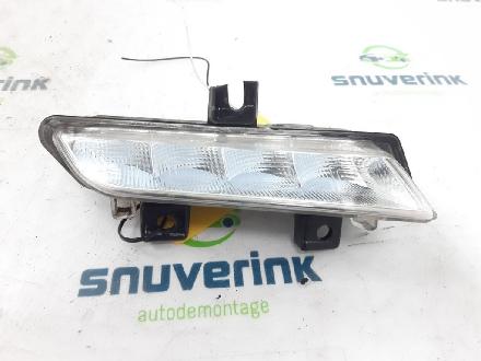 Tagfahrlicht Rechts 266003864R Renault Clio IV (5R) Schrägheck 5-drs 0.9 Energy TCE 90 12V (H4B-400(H4B-A4)) 2013-12