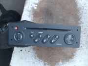 Radio 8200256141 Renault Megane II CC (EM) Cabrio 2.0 16V (F4R-770) 2005