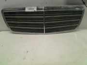 Grill 2108800583 Mercedes-Benz E (W210) Limousine 2.2 E-200 CDI 16V (OM611.961) 1999