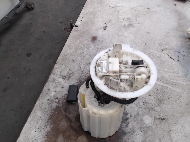 Kraftstoffpumpe Elektrisch A2464700994 Mercedes-Benz CLA (117.3) Limousine 1.6 CLA-200 16V (M270.910) 2013