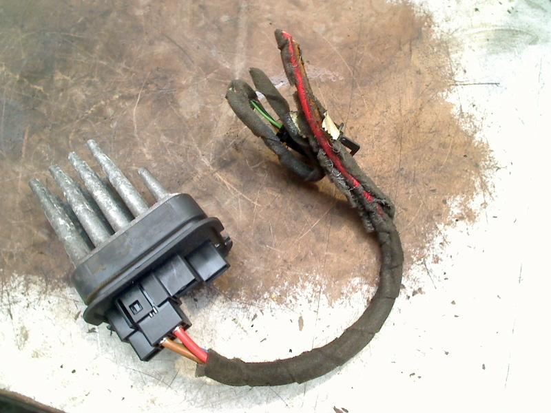 Heizwiderstand 90566802 Opel Astra H (L48) Schrägheck 5-drs 1.6 16V (Z16XER(Euro 4)) 2009