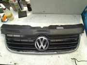 Grill Volkswagen Transporter T5 Ch.Cab/Pick-up 1.9 TDi (AXB) 2005 AXB