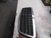 Grill Mercedes-Benz E (W210) Limousine 2.2 E-200 CDI 16V (OM611.961) 2000