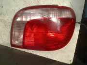 Rücklicht Rechts Toyota Yaris (P1) Schrägheck 1.3 16V VVT-i (2NZFE) 2000