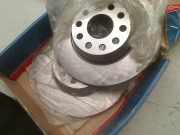 Bremsscheibe Set Hinten 1K0615601M Audi A3 (8P1) 3-Drs. 1.4 TFSI 16V (CMSA) 2010