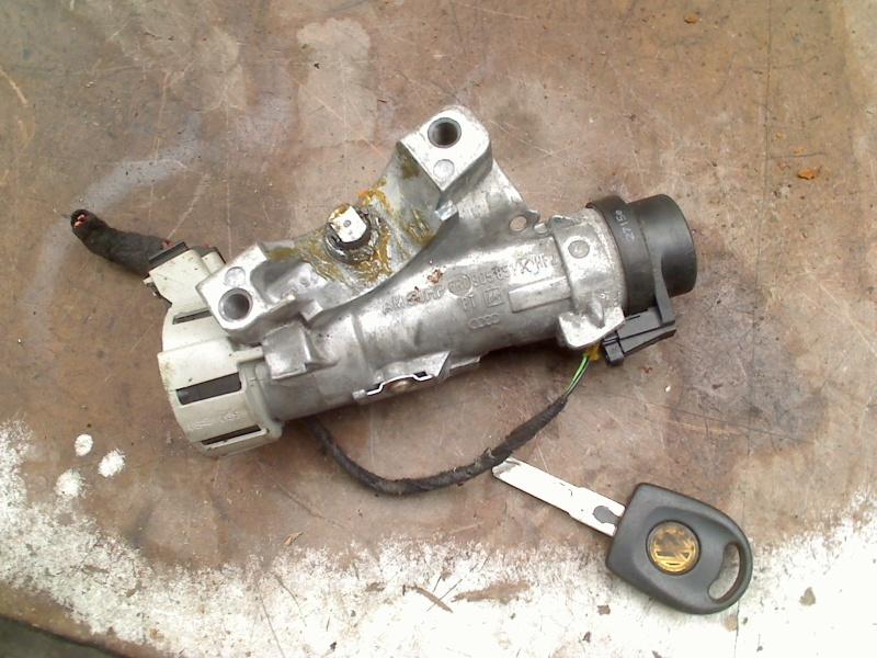 Zündschloss + Schlüssel 6R0905851K Volkswagen Polo V (6R) Schrägheck 1.2 12V BlueMotion Technology (CGPA(Euro 5)) 2010 CGPA(Euro 5)