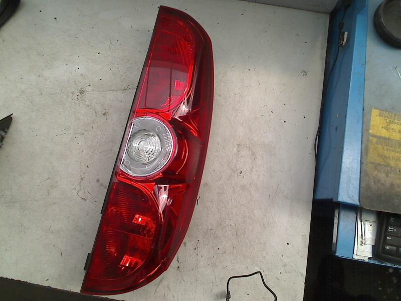 Rücklicht Rechts Fiat Doblo (263) Großraumlimousine 1.4 16V (843.A.1000(Euro 4) 2011 Bild Rücklicht Rechts Fiat Doblo (263) Großraumlimousine 1.4 16V (843.A.1000(Euro 4) 2011