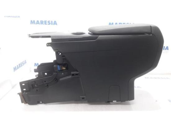 Mittelkonsole Peugeot 3008 I 7591Q3 Bild Mittelkonsole Peugeot 3008 I 7591Q3