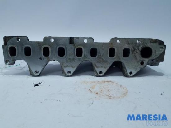 Verteilerrohr Kraftstoff Opel Vivaro B Kasten X82 140031243R Bild Verteilerrohr Kraftstoff Opel Vivaro B Kasten X82 140031243R