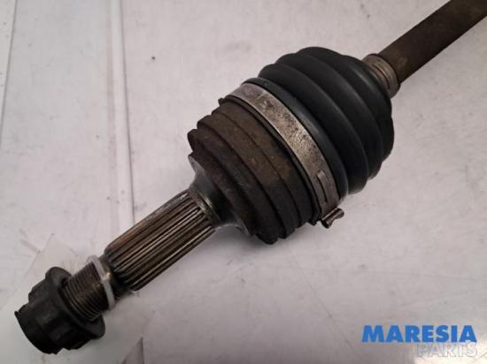 Antriebswelle rechts vorne Peugeot 107 3273JR Bild Antriebswelle rechts vorne Peugeot 107 3273JR
