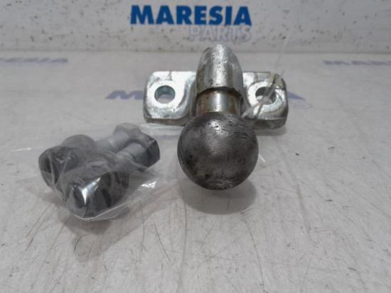 Kugelkopf Anhängerkupplung Peugeot Boxer Kasten Bild Kugelkopf Anhängerkupplung Peugeot Boxer Kasten