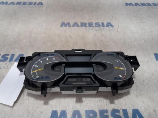 Instrumentenkombination Opel Vivaro B Kasten X82 93461383 Bild Instrumentenkombination Opel Vivaro B Kasten X82 93461383