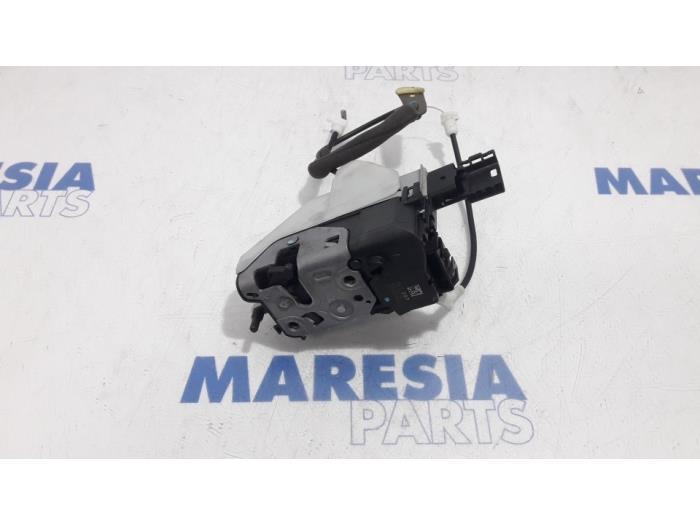 Klappenschlosszug Peugeot 3008 I 9800623780 Bild Klappenschlosszug Peugeot 3008 I 9800623780