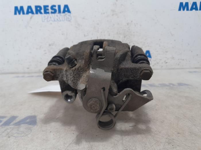 Bremszange rechts hinten Opel Vivaro B Kasten X82 837016 Bild Bremszange rechts hinten Opel Vivaro B Kasten X82 837016