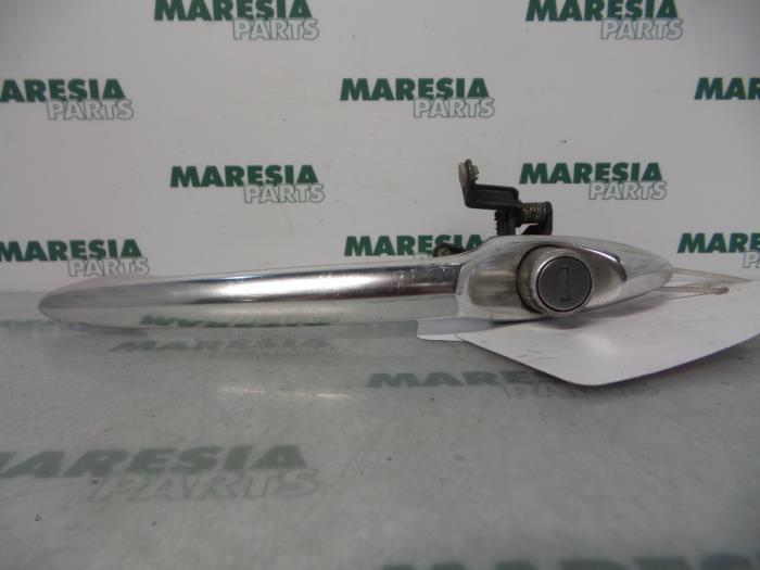 Türgriff links vorne Alfa Romeo 156 932 156023140 Bild Türgriff links vorne Alfa Romeo 156 932 156023140