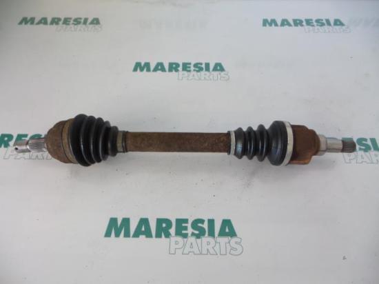 Antriebswelle links vorne Peugeot 206 Schrägheck 2A/C 3272AA Bild Antriebswelle links vorne Peugeot 206 Schrägheck 2A/C 3272AA