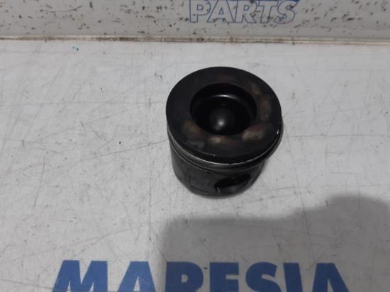 Kolben Peugeot Boxer Kasten H268X Bild Kolben Peugeot Boxer Kasten H268X