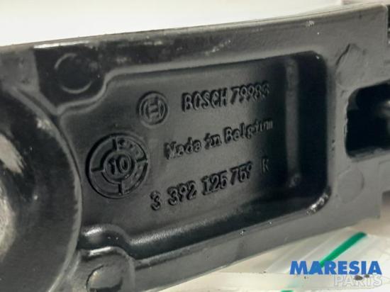 Wischerarm vorne Peugeot 3008 I 1635455180 Bild Wischerarm vorne Peugeot 3008 I 1635455180